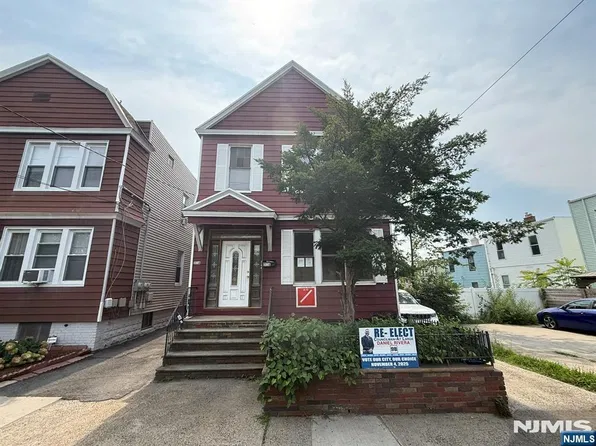 316 Garfield Avenue, Jersey City, NJ 07305
