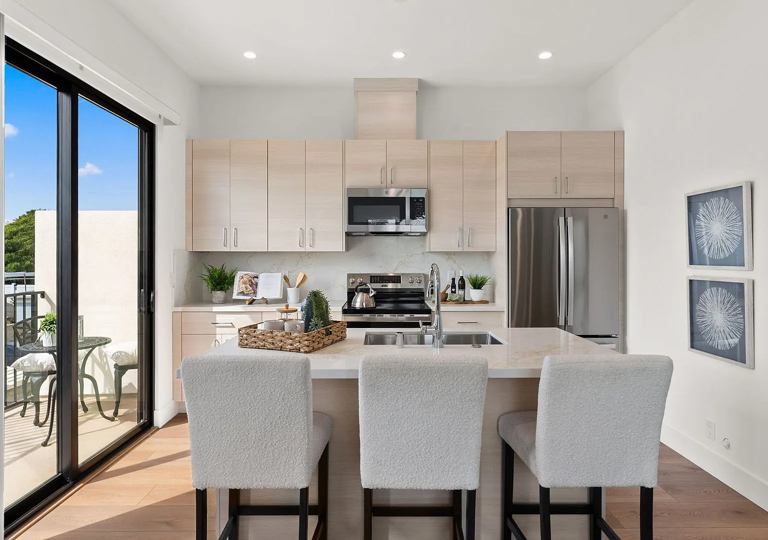Gorgeous Newly Built 2BD/2BA Luxury Homes in Linda Vista! -*Income Restricted* - Only $2,784/mo — Photo 1