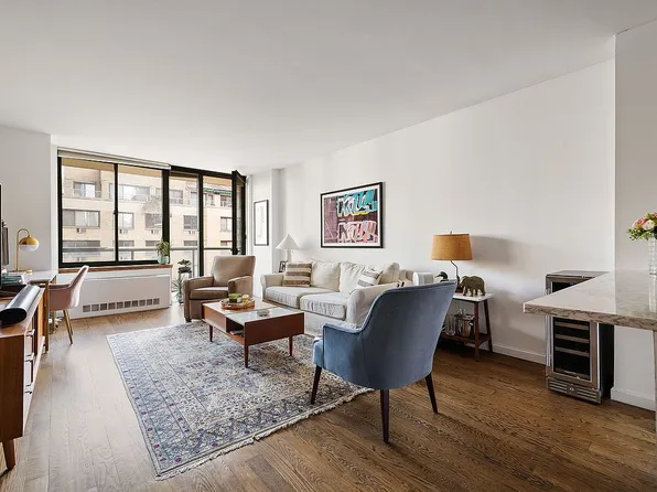 22 W 15th St APT 10G, New York, NY 10011
