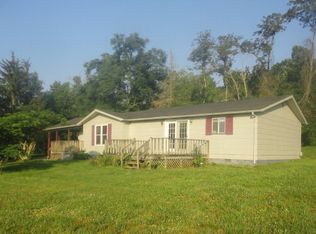 32 Lee Rd, Gallipolis, OH 45631