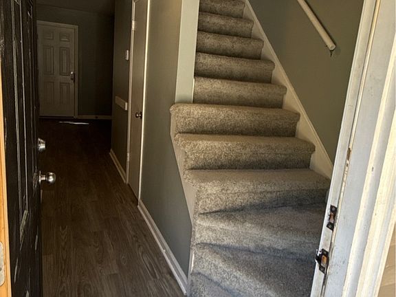 2nd image of 111 Aqua Ct