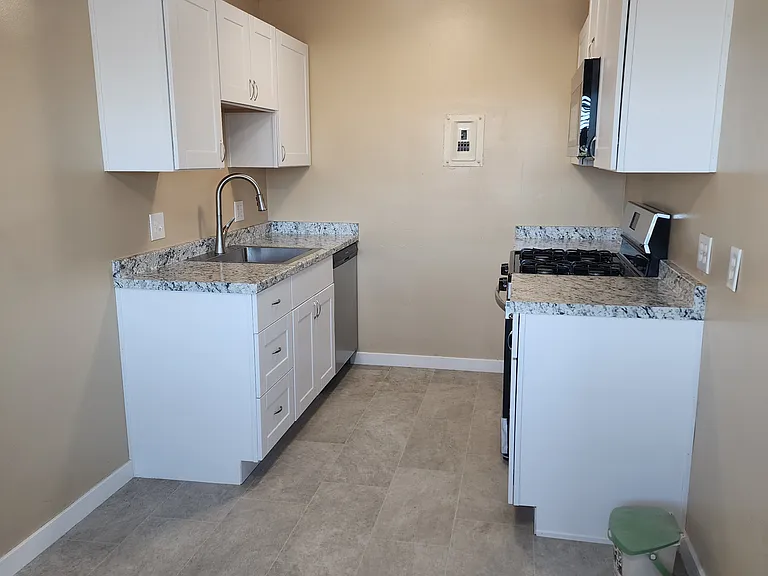 Arden Town Apartments — Photo 31