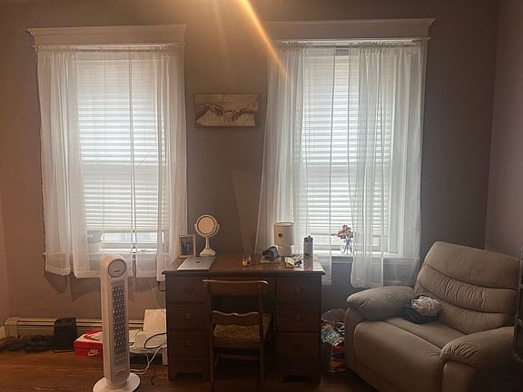5th image of 9 Colborne Rd APT 2