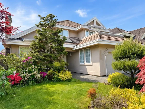 6051 Barnard Dr, Richmond, BC V7C 5N5