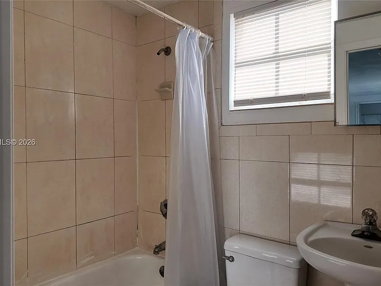 9815 SW 51st Ter #2 — Photo 5