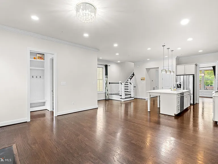 22237 Fulmer Ave — Photo 18