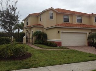 15513 Summit Place Cir, Naples, FL 34119