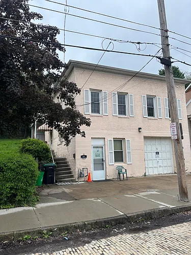 41 Pine St Photo 1