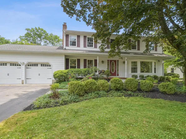 13 Hereford Dr, Princeton Junction, NJ 08550