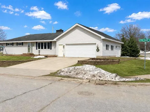 300 Coventry Rd, Hoyt Lakes, MN 55750