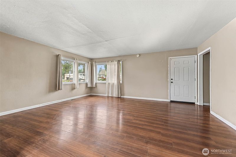 2nd image of 4322 S Lawrence Street