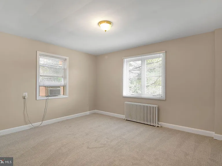 1410 N Quinn St #7 — Photo 10