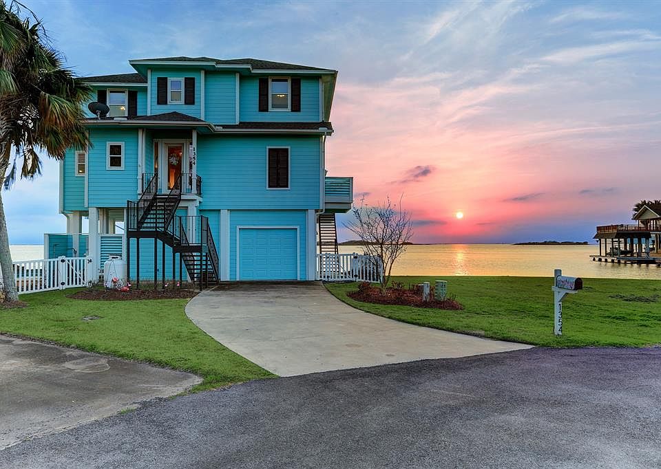 1354 Oahu Dr, Tiki Island, TX 77554 MLS 91926451 Zillow