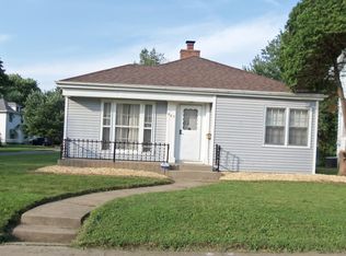 905 Leavitt St, Waterloo, IA 50702