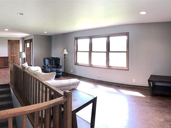 4th image of 61668 187th St