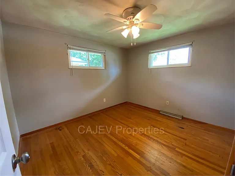 1235 Montego Dr — Photo 10