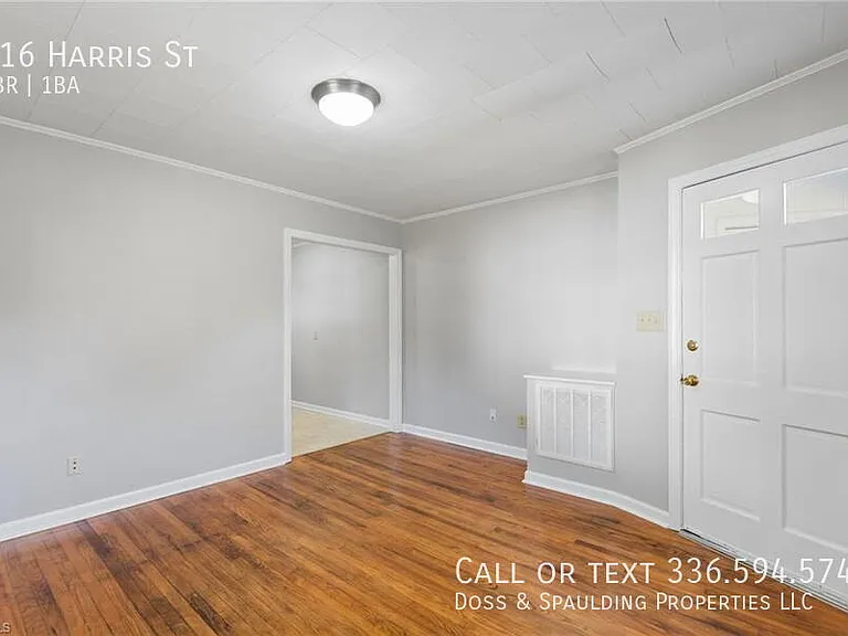 916 Harris St — Photo 5