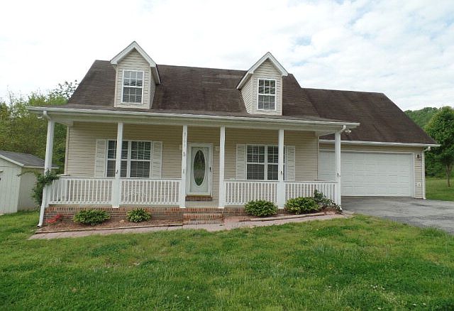 1st image of 3155 Sparks Dr