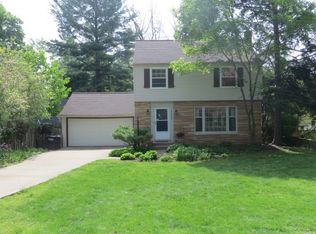 2043 Wildwood Ln, Jackson, MI 49203