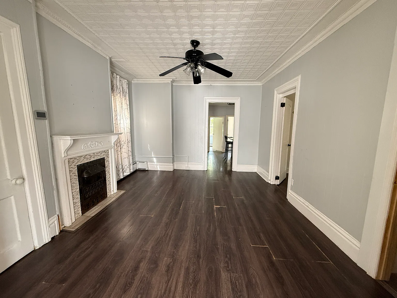 3 bed, 1074 sqft, $1,600 — Photo 4