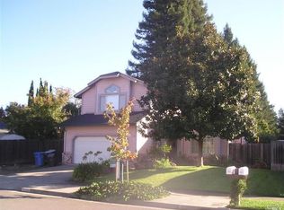 3548 Pinyon St, Santa Rosa, CA 95403
