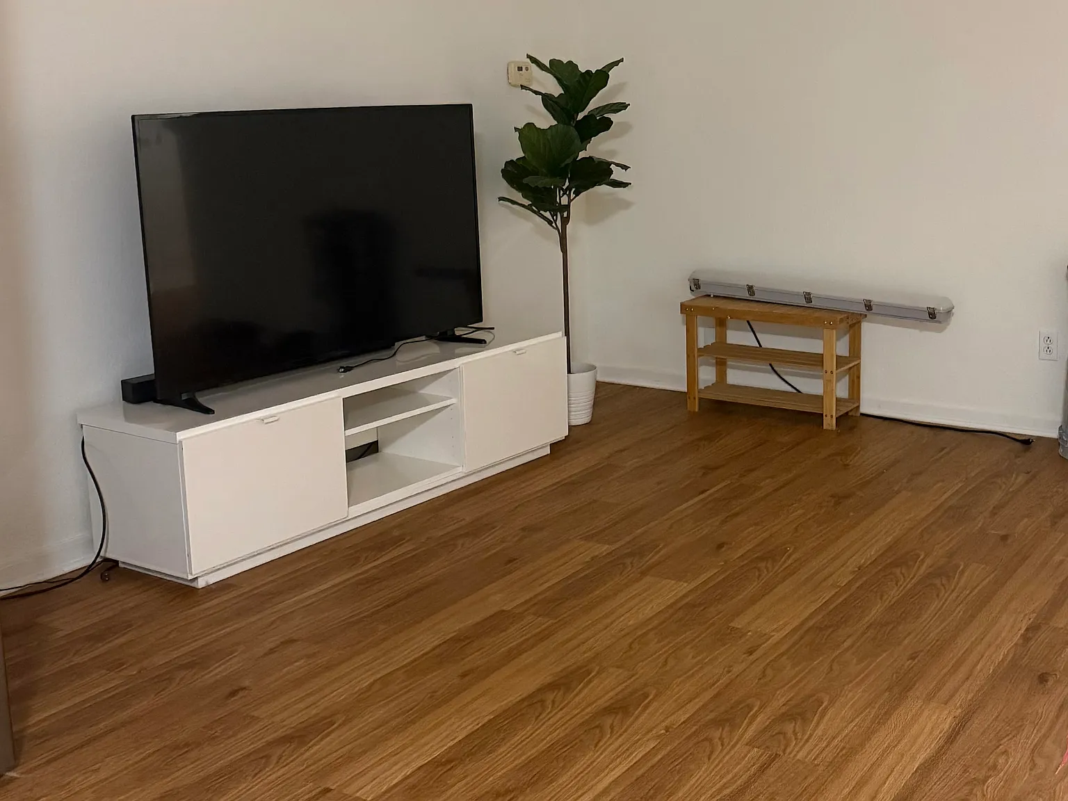 Room B (U-F) Maryann — Photo 3