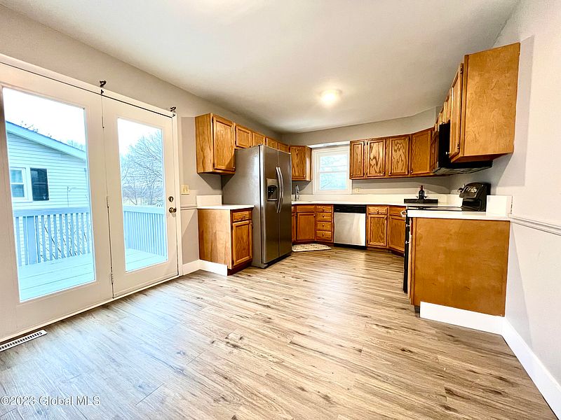 5th image of 24 Corliss Avenue