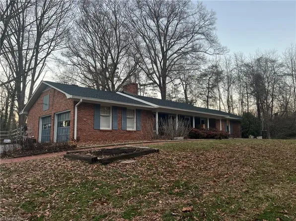 277 Stoltz St, Rural Hall, NC 27045