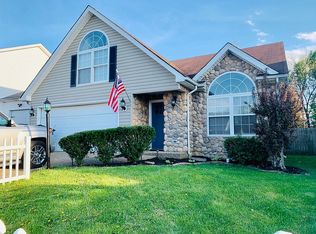 10512 Pinoak View Dr, Louisville, KY 40299