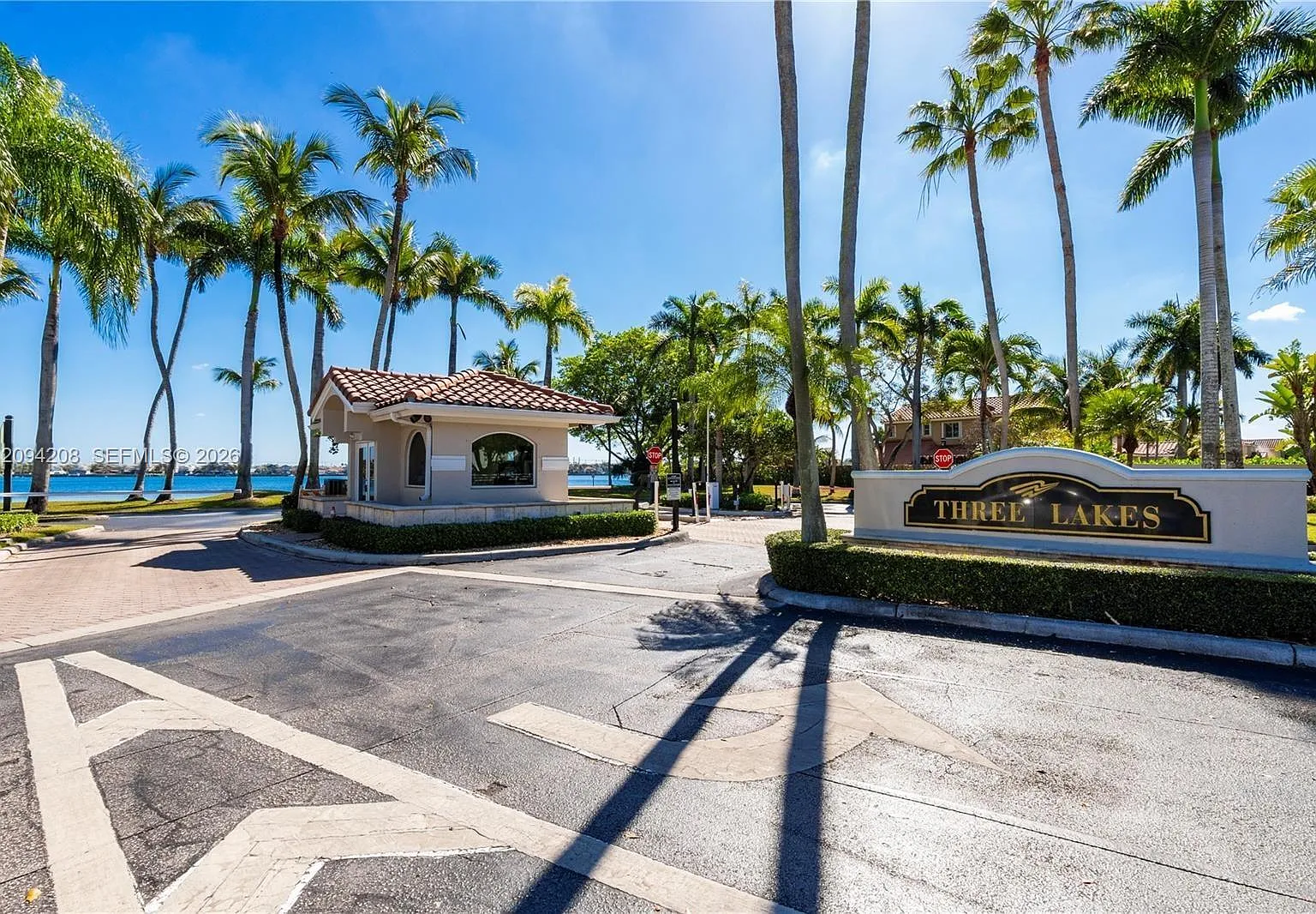 13318 SW 144th Ter — Photo 4