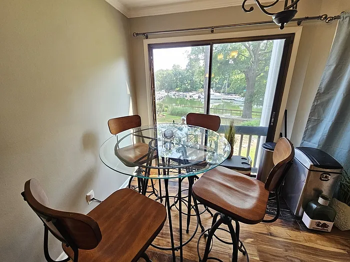 246 Shoreline Dr #1 — Photo 7