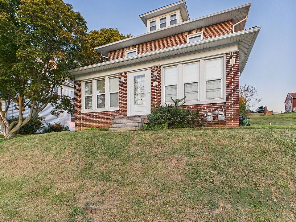 1st image of 15 N Main St #2