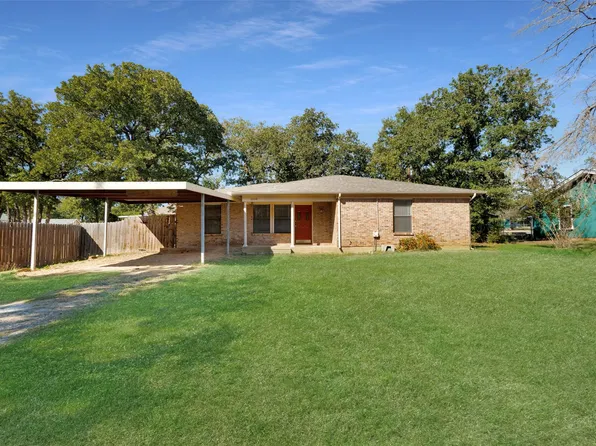 1608 Tanglewood Dr, Azle, TX 76020