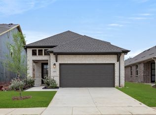 14111 Gallatin St, Pilot Point, TX 76258