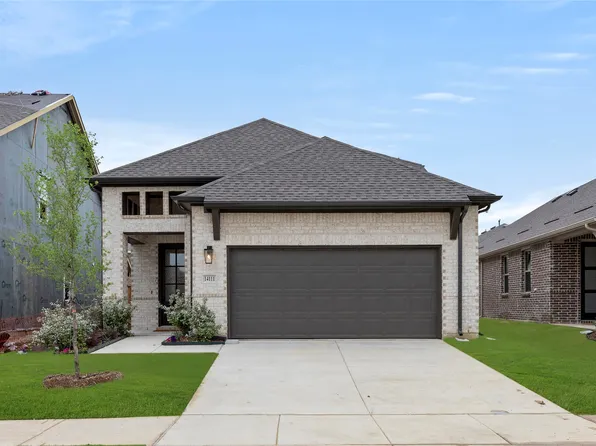 14111 Gallatin St, Pilot Point, TX 76258