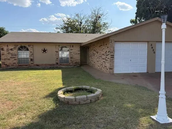 3920 Hooper Dr, Wichita Falls, TX 76306