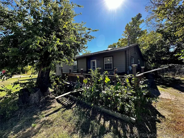 408 E 2nd St, Ravia, OK 73455