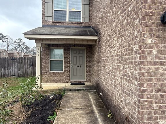 2nd image of 101 Winstead Cir