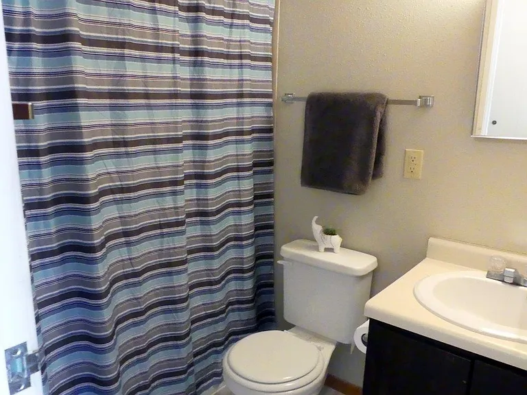 Hill Center Apartments — Photo 7