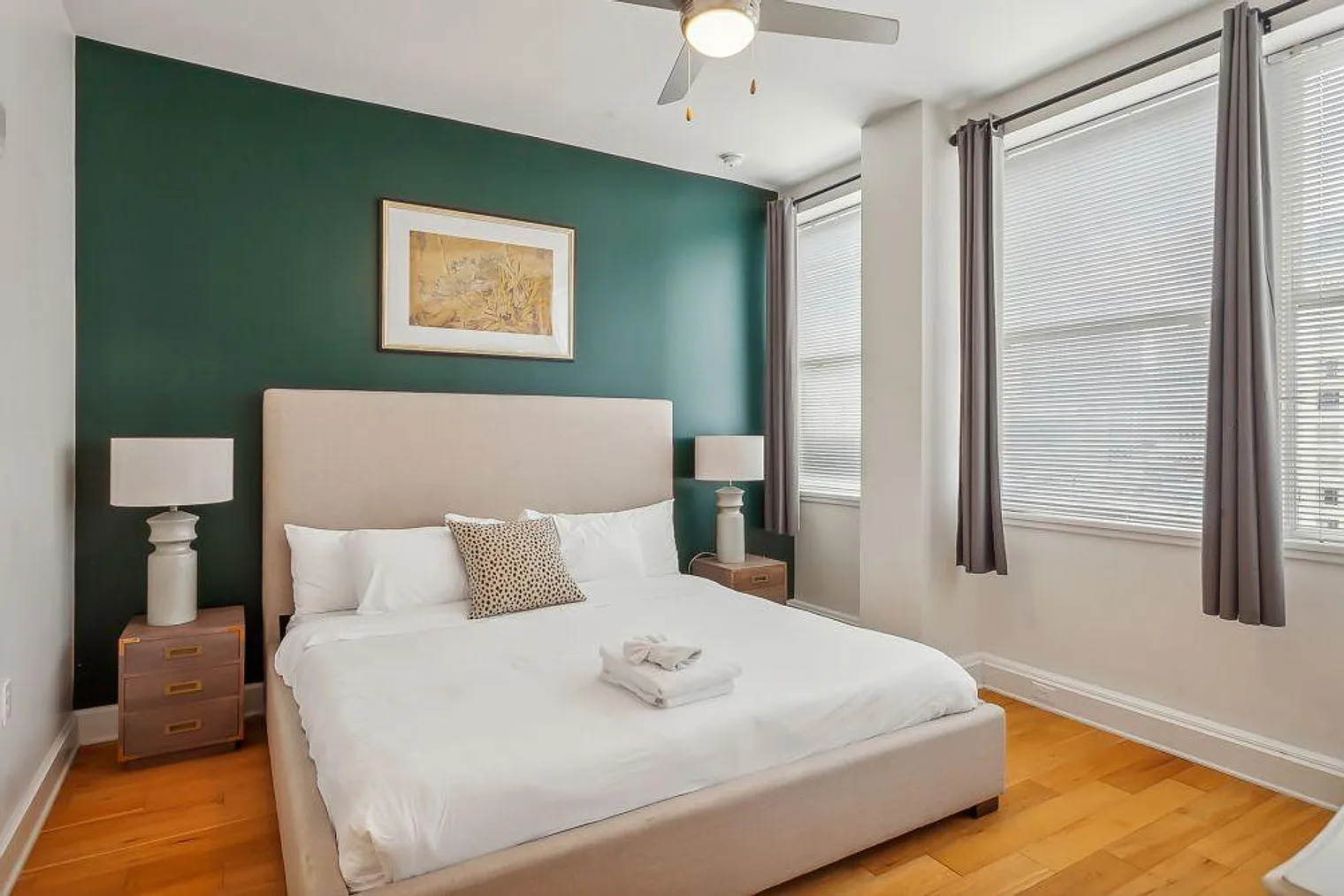 1 bed, 1.0 bath, 721 sqft, $4,282 — Photo 4
