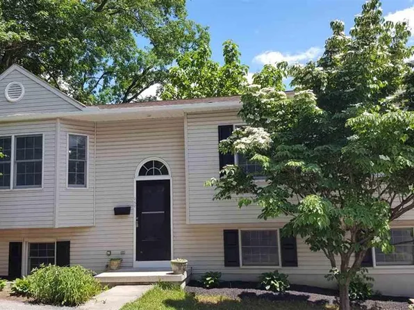 242 Elm St, Steelton, PA 17113
