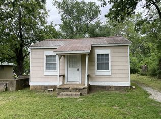 914 E Tahlequah Ave, Sulphur, OK 73086