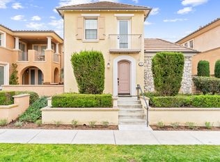 91 Twin Gables, Irvine, CA 92620