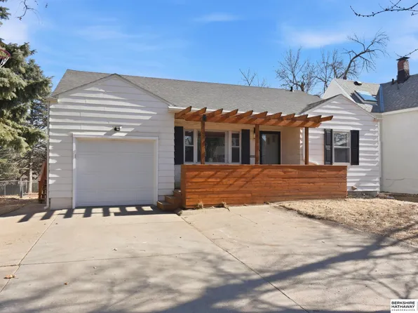 2327 N 60th Ave, Omaha, NE 68104