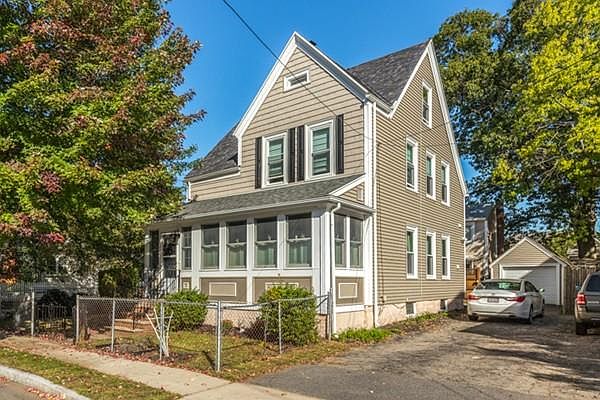 1st image of 118 Franklin Ave