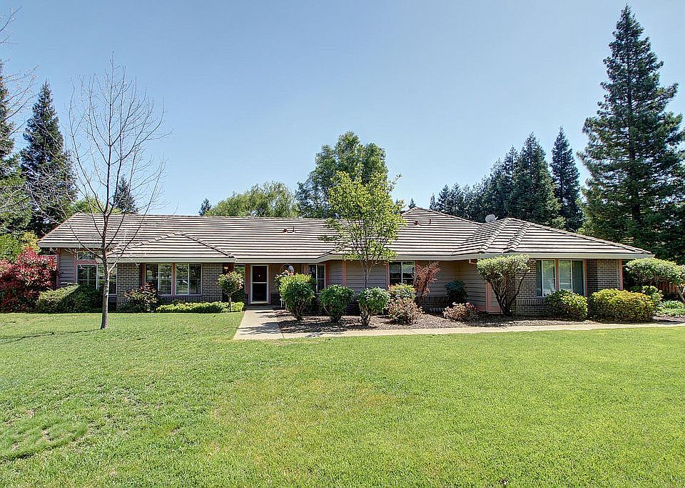 1st image of 8229 Dressage Way