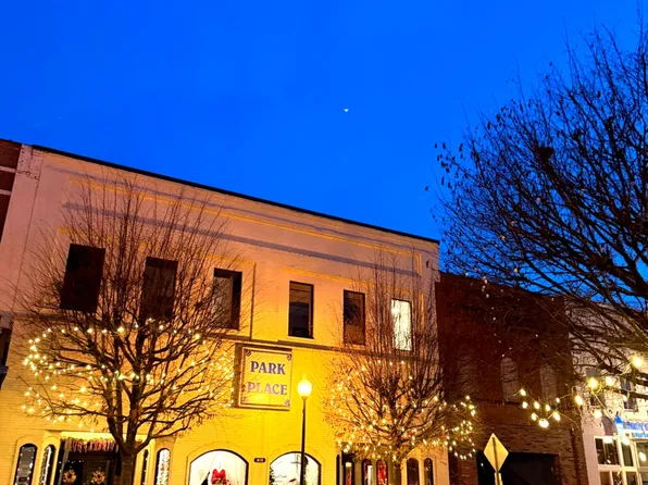 915 Main St, North Wilkesboro, NC