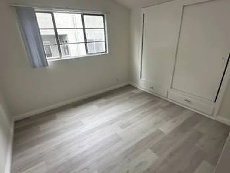 f7124 — Photo 27