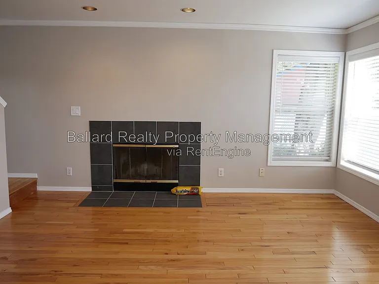 3216 14th Ave W #202 — Photo 4