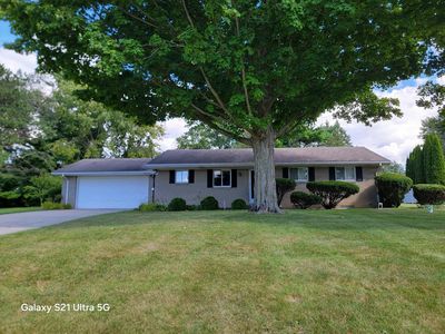12804 Iroquois Dr, Grand Ledge, MI, 48837